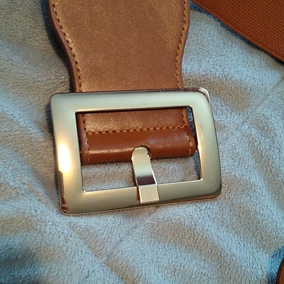Brown stretchy size L belt - Picture 5 of 7